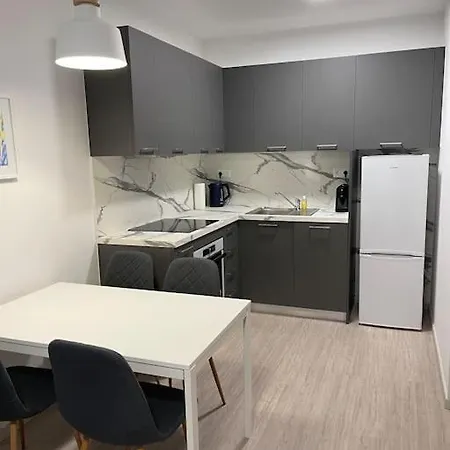 Make Yourself At Lägenhet