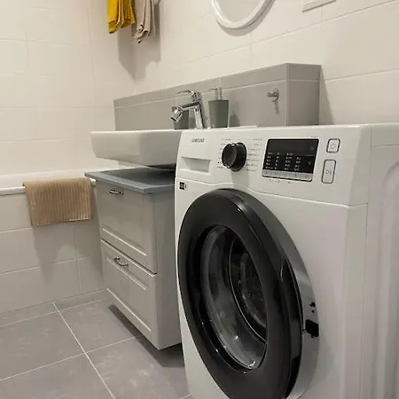 Make Yourself At * 布拉迪斯拉发