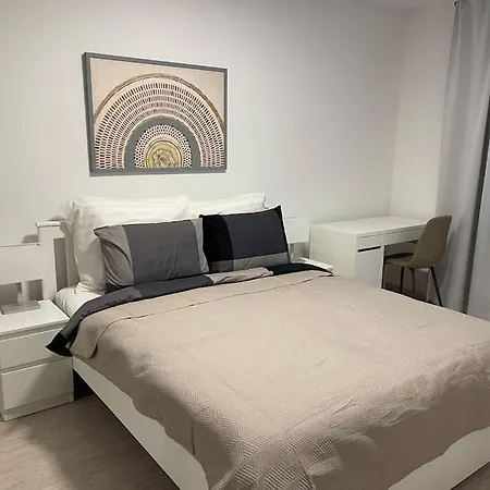 Make Yourself At Apartament *